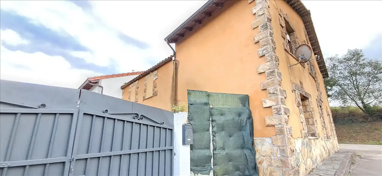Vista exterior de Casa o chalet en venta en Medio Cudeyo