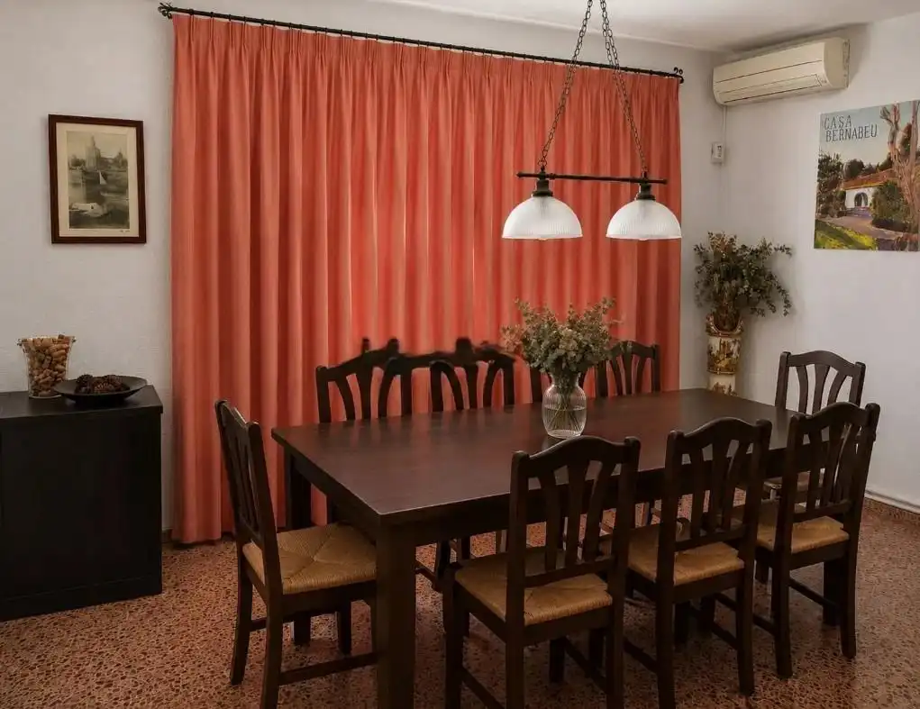 Menjador de Casa o xalet de lloguer en Alicante / Alacant amb Aire condicionat, Jardí privat i Terrassa