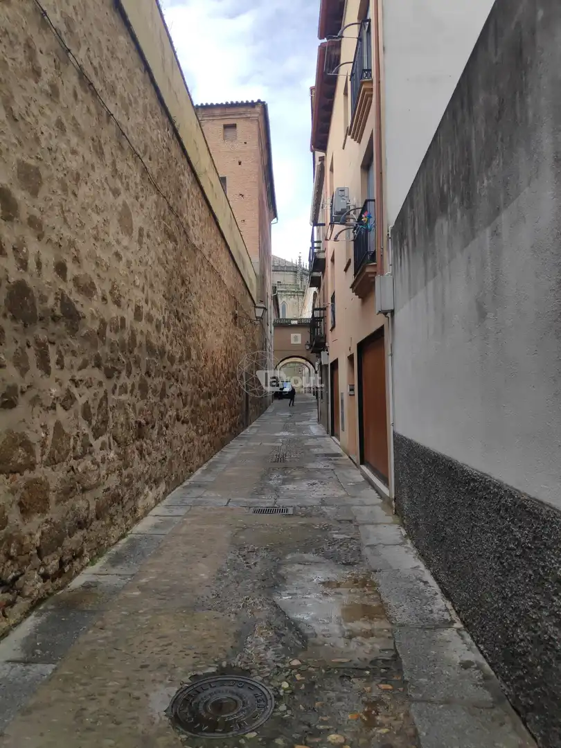 Vista exterior de Piso en venta en Plasencia con Aire acondicionado, Terraza y Trastero
