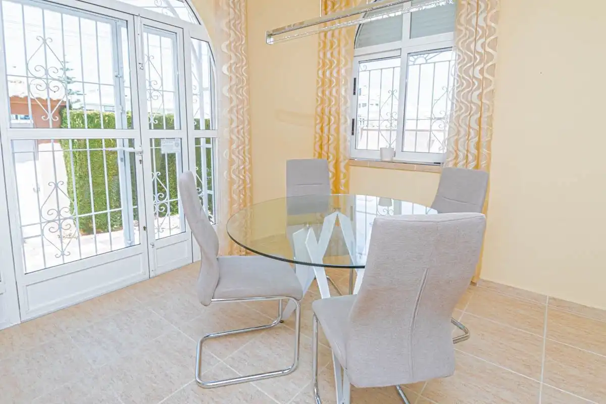 Villa mit Pool zum Verkauf in Mil Palmeras, imagen 6