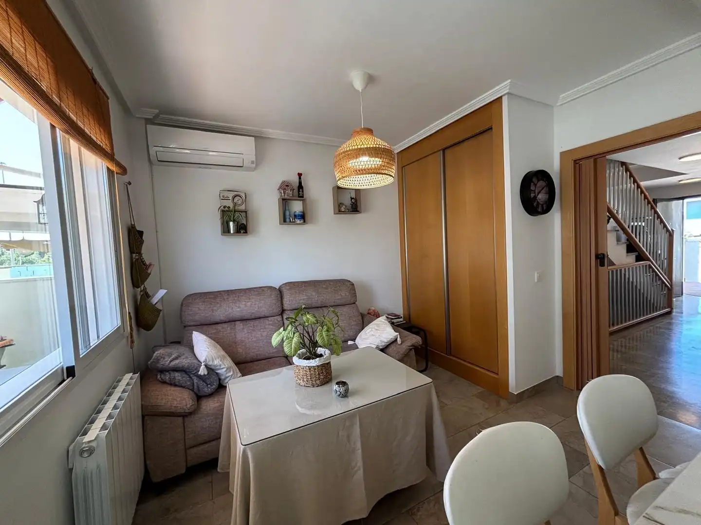 Sala d'estar de Casa adosada en venda en Molina de Segura amb Aire condicionat, Jardí privat i Terrassa