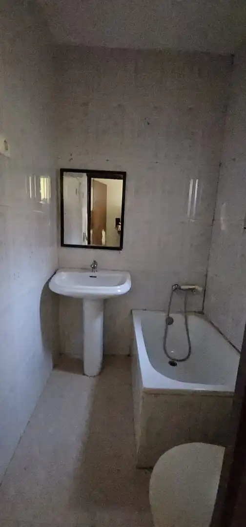Bany de Casa o xalet en venda en Puertollano amb Aire condicionat, Terrassa i Traster