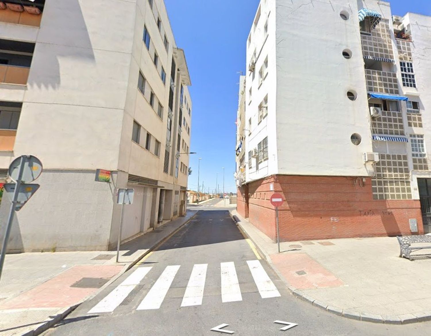 Vista exterior de Pis en venda en  Huelva Capital