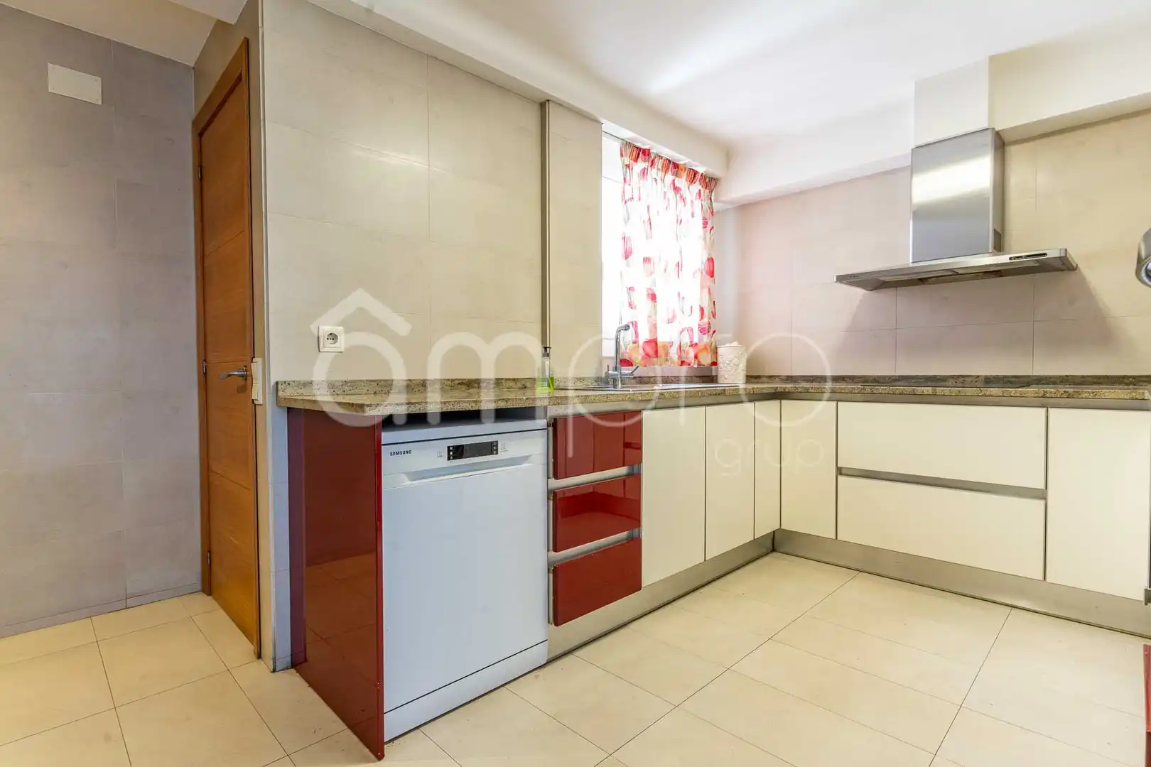 Cocina de Piso de alquiler en Tarragona con Calefacción, Terraza y Trastero
