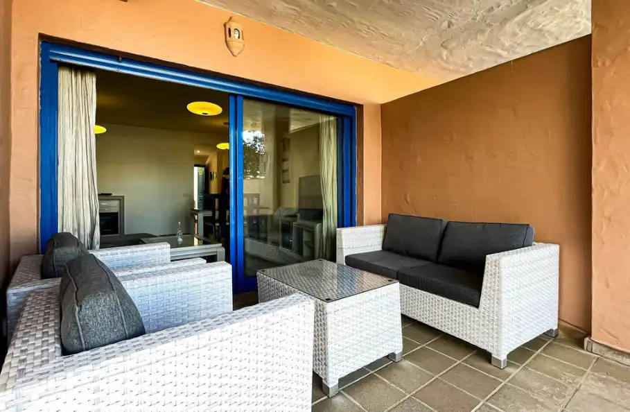 Appartamento con piscina in vendita a La Duquesa, imagen 3