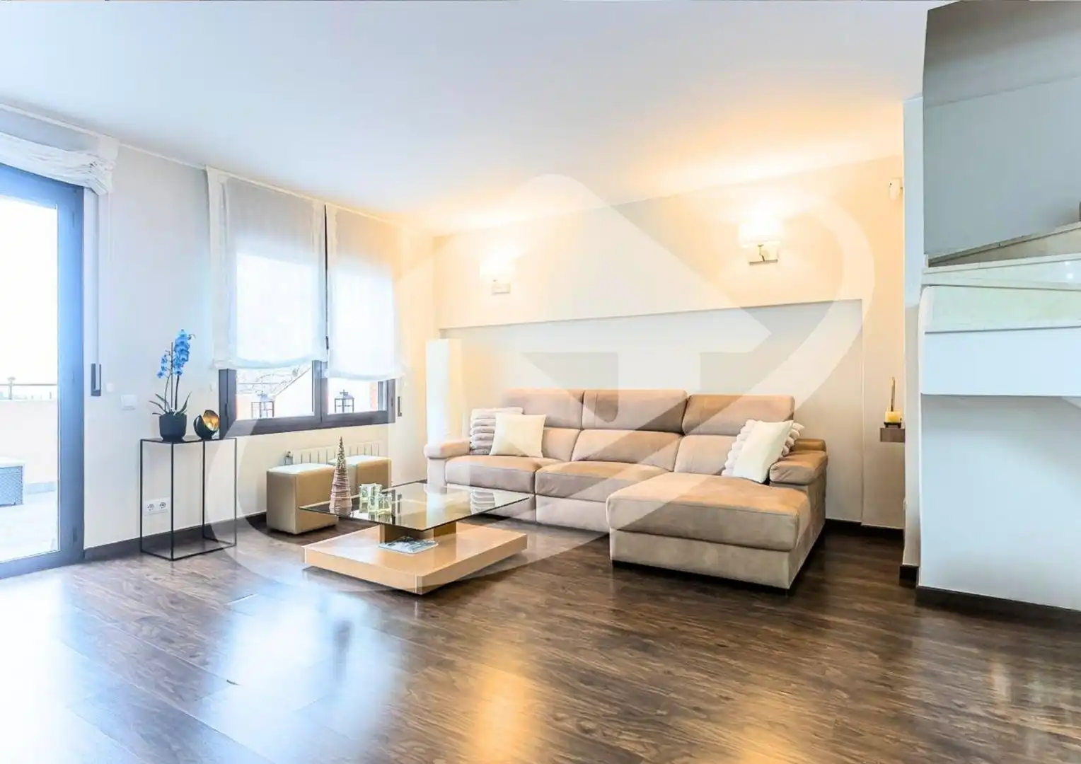 Sala de estar de Casa o chalet en venta en Castellar del Vallès con Parquet, Terraza y Balcón