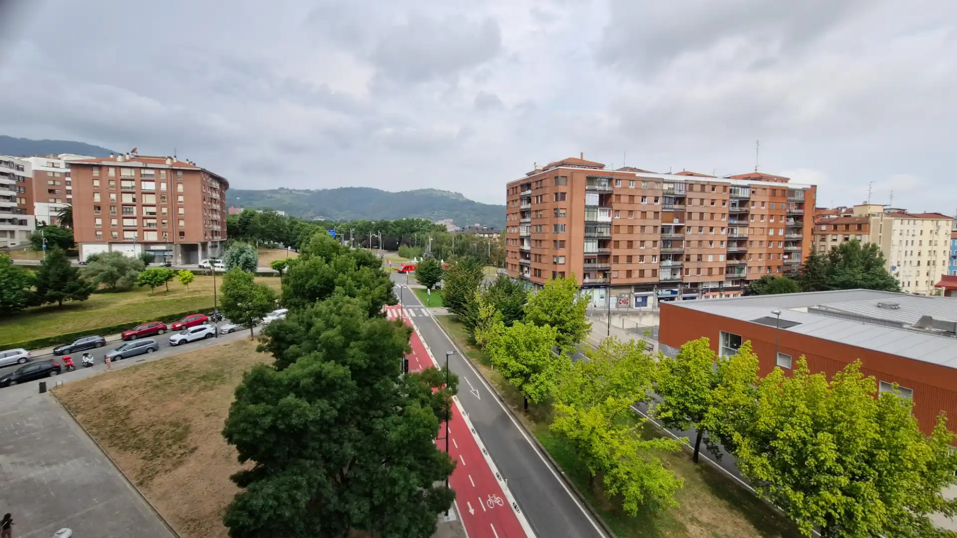 Flat with terrace to rent in Ibaiondo, imagen 9