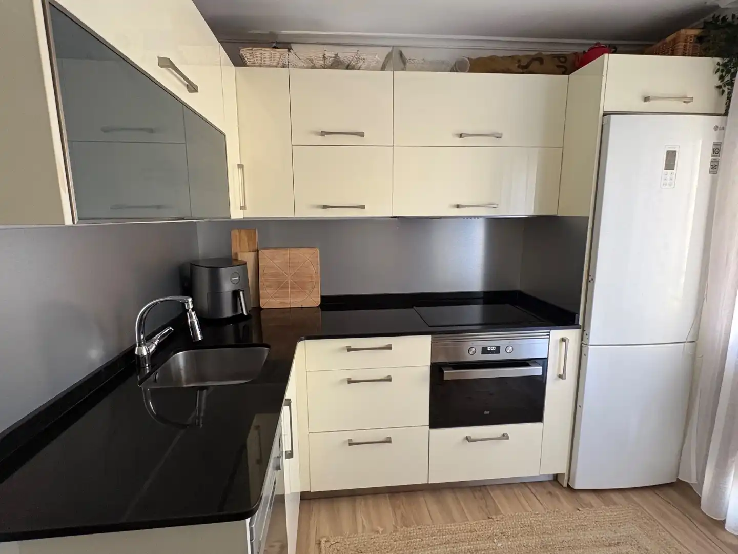 Küche von Wohnung zum Verkauf in Medio Cudeyo mit Balkon