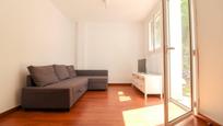 Living room of Flat to rent in  Barcelona Capital  with Private garden, Parquet flooring and Furnished