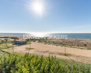 Apartament en venda en Arenys de Mar amb Terrassa, Piscina i Balcó