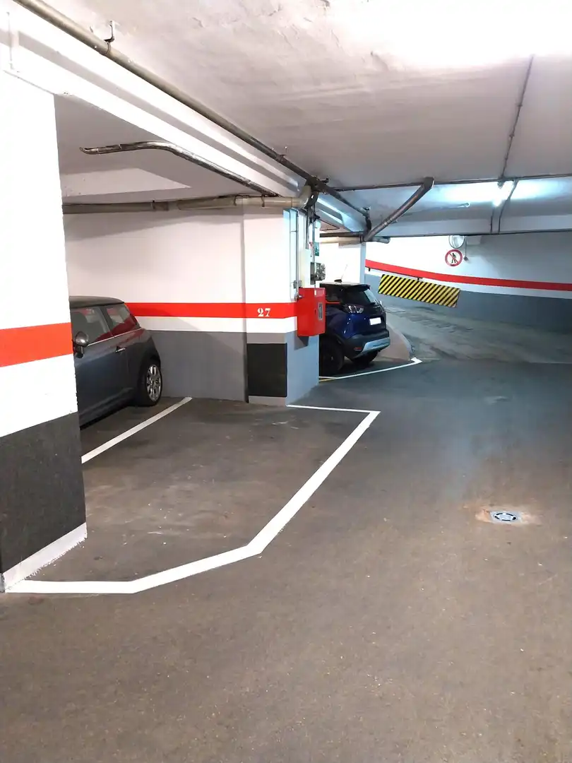 Parkplatz von Garage zum Verkauf in Barcelona