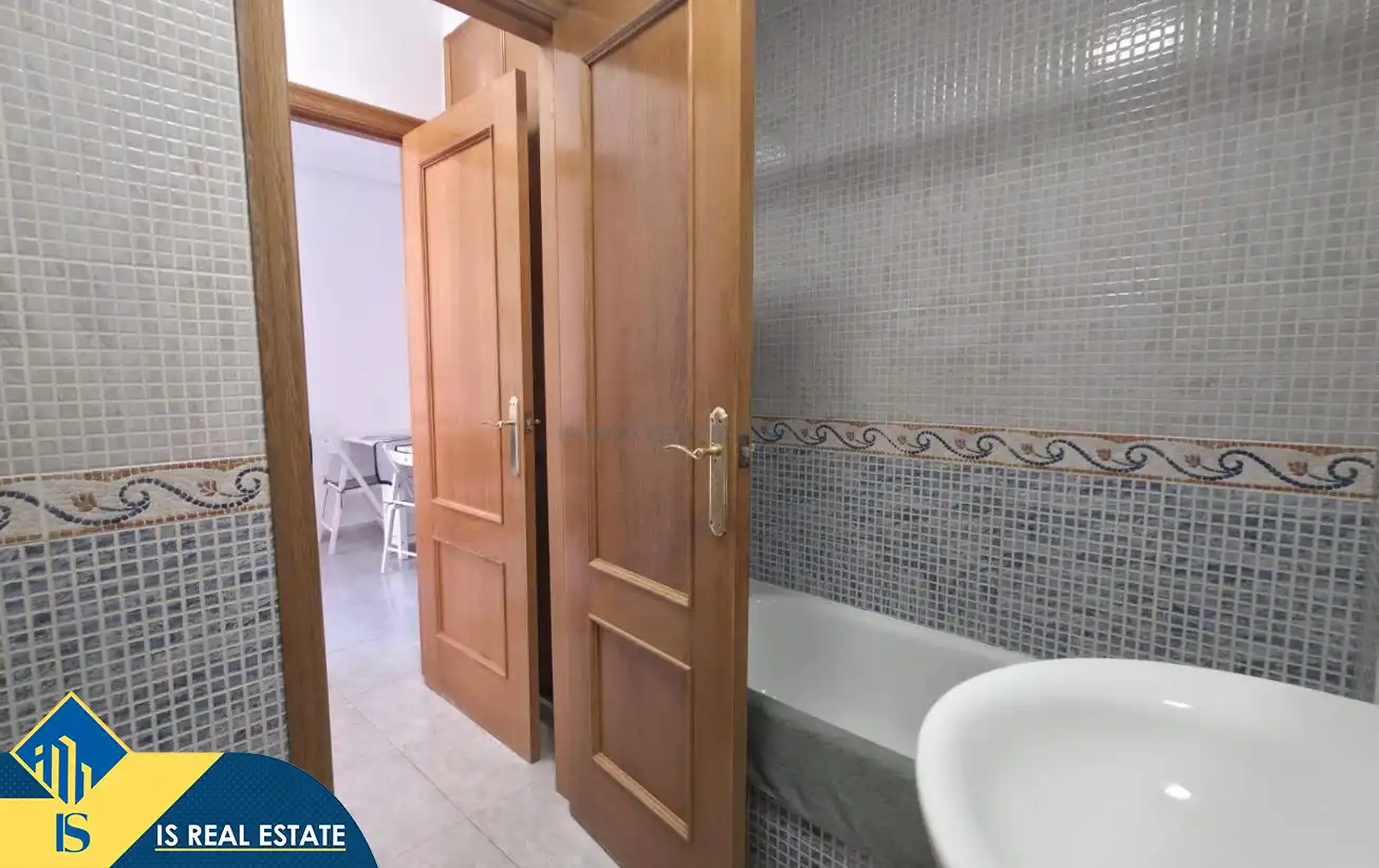 Apartamento con ascensor en venta en Playa de los Locos, imagen 8