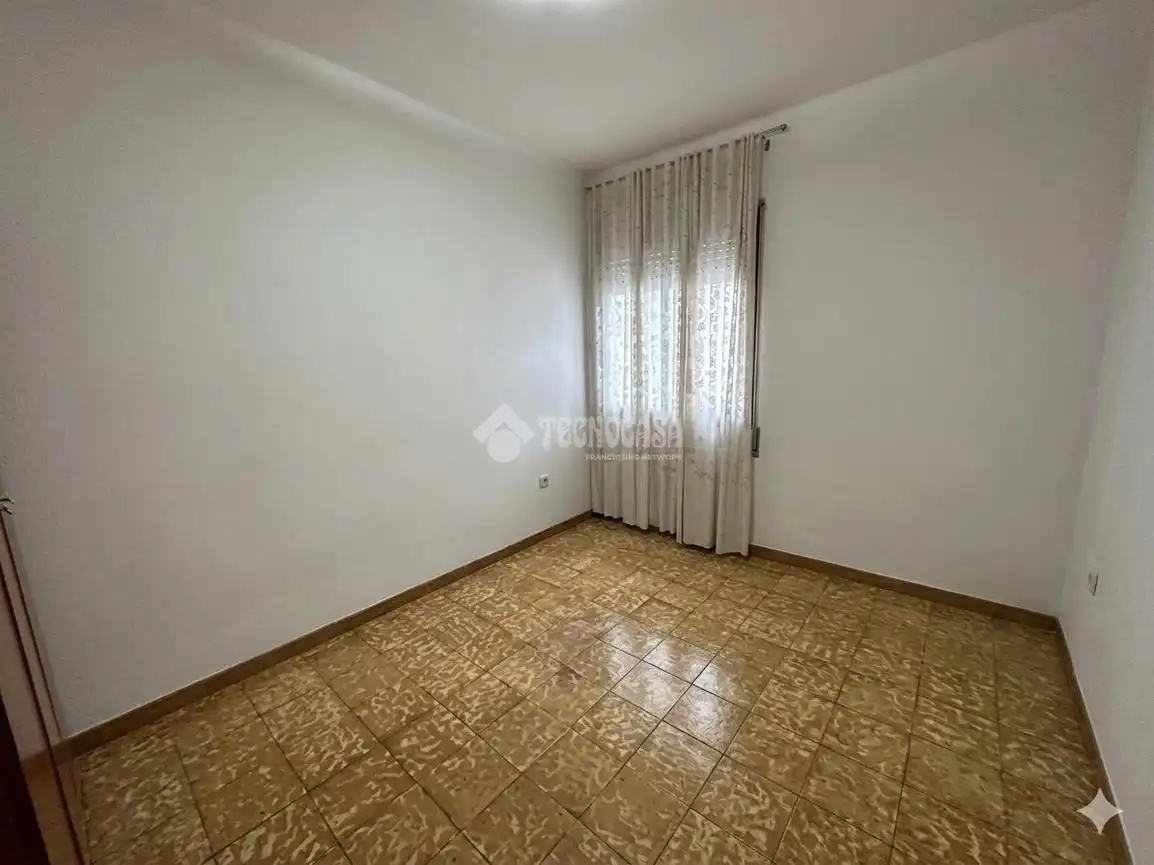 Habitación de Piso en venta en L'Hospitalet de Llobregat con Balcón