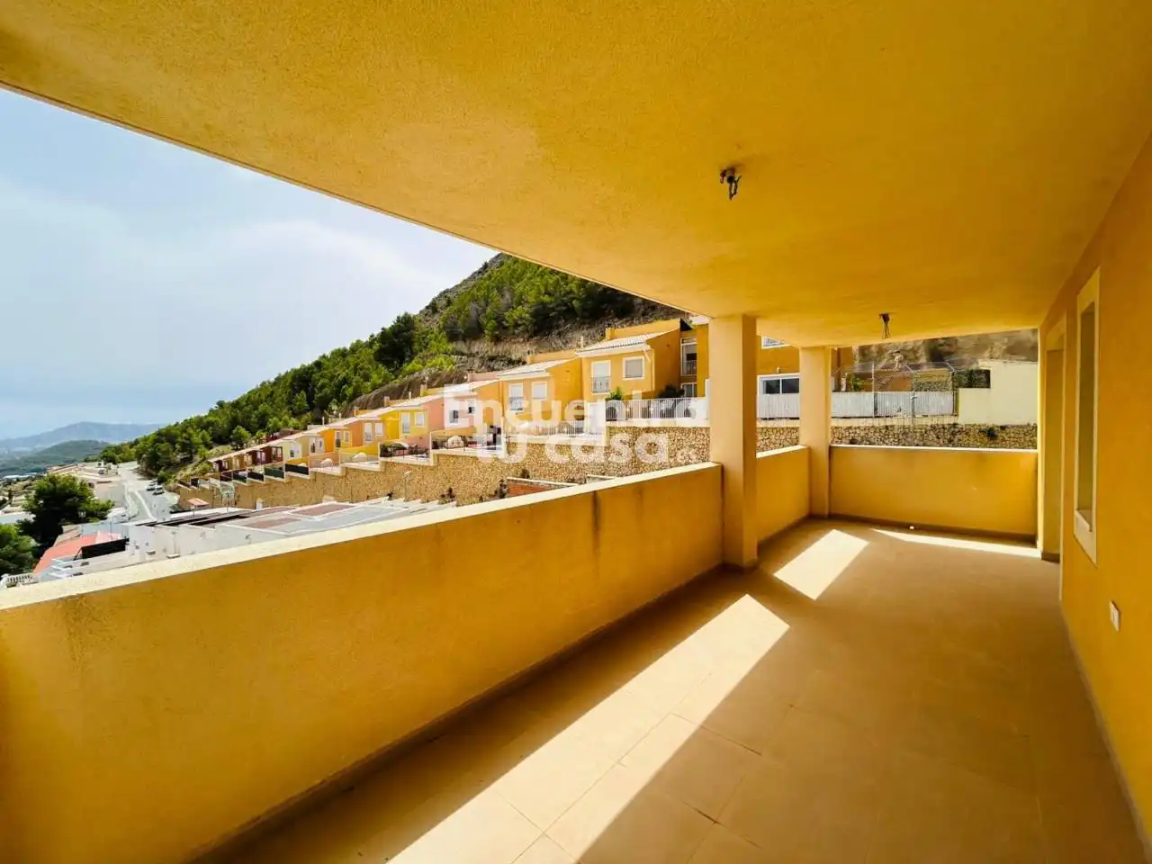 Vista exterior de Casa o xalet en venda en Callosa d'en Sarrià amb Terrassa i Piscina
