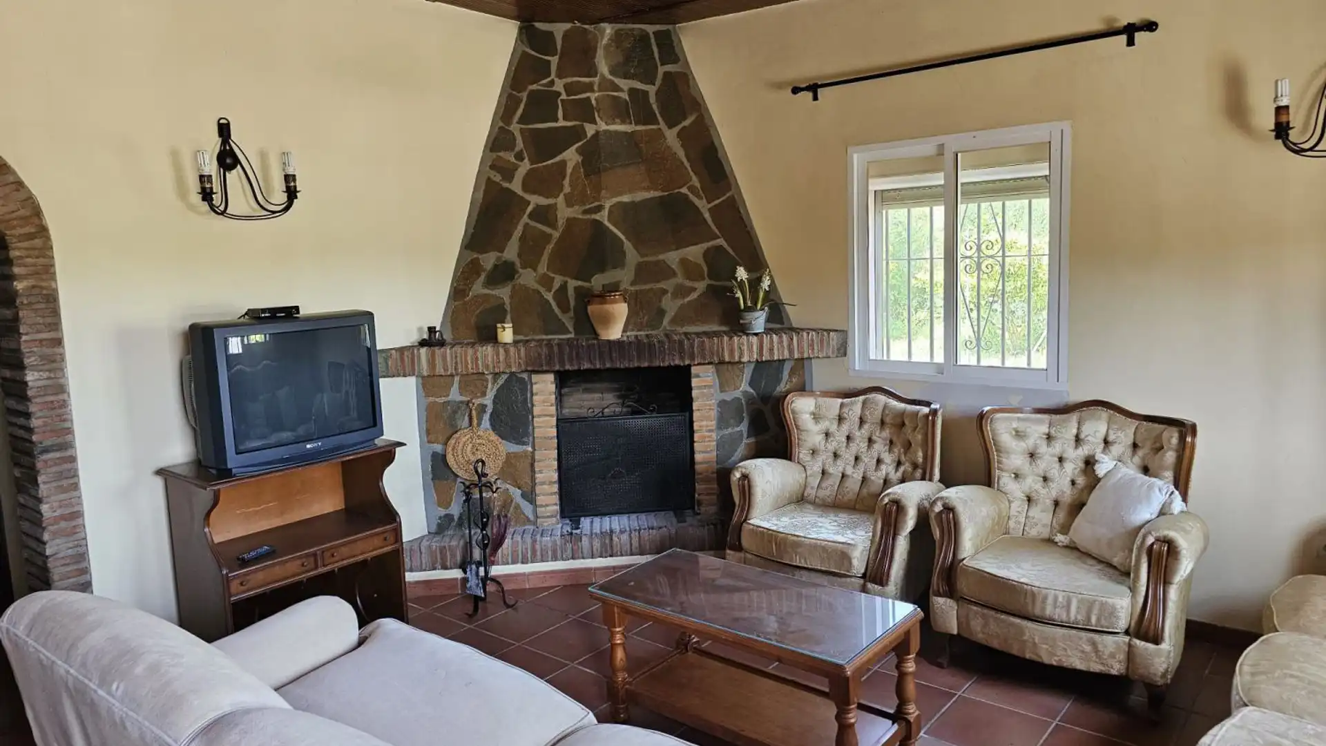 Sala de estar de Casa o chalet en venta en Estepona con Calefacción y Jardín privado