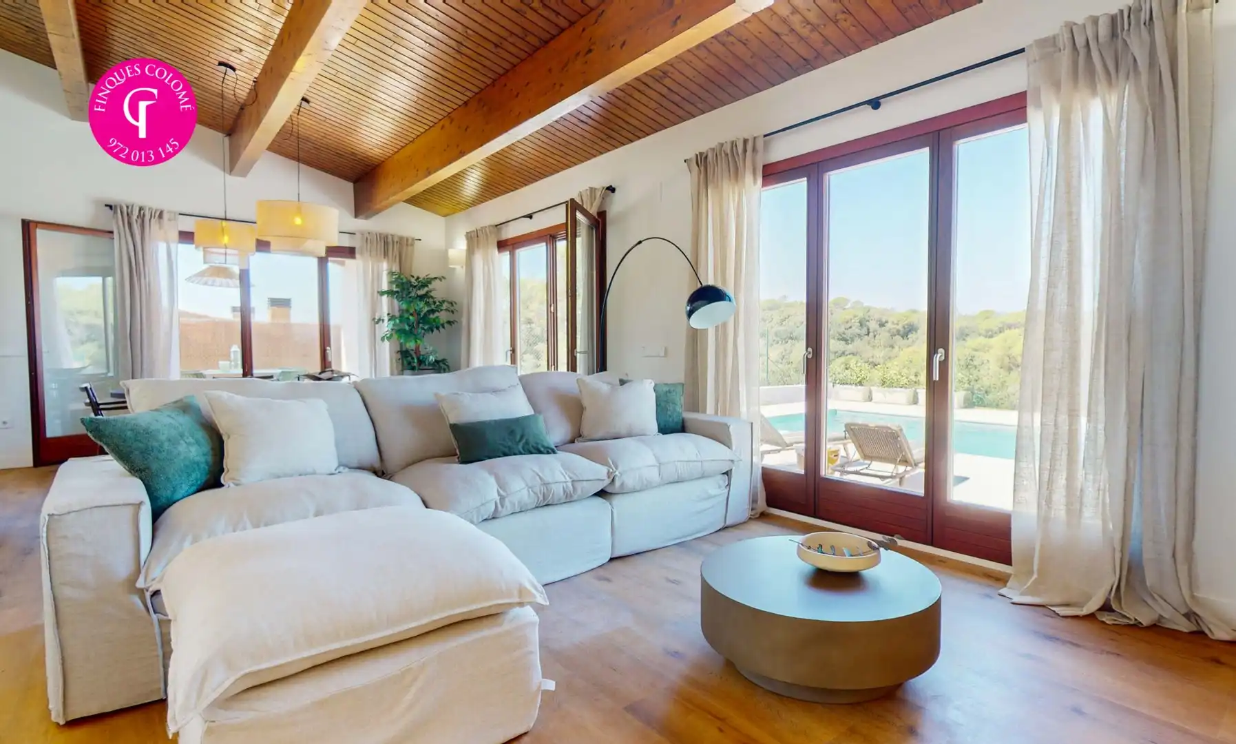 Living room of Houses for sale in Sant Julià de Ramis  with Air Conditioner, Heating and Terrace