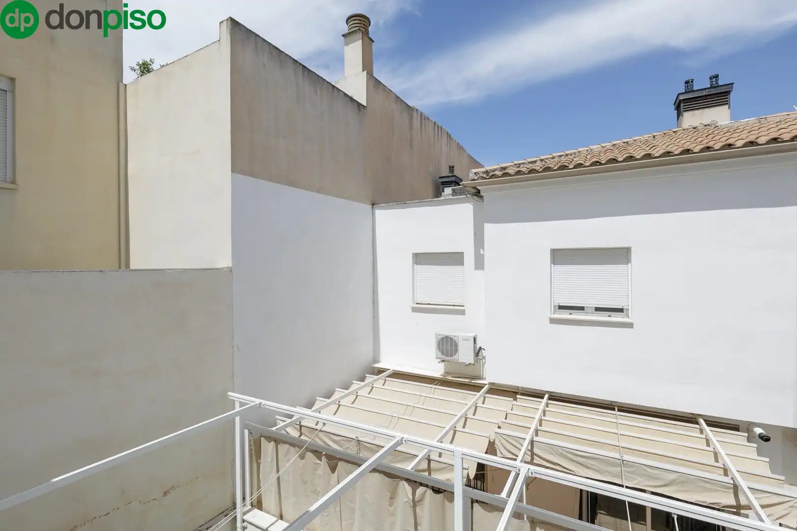 Casa adosada en venta en Calle Calle Hipócrates, San Miguel