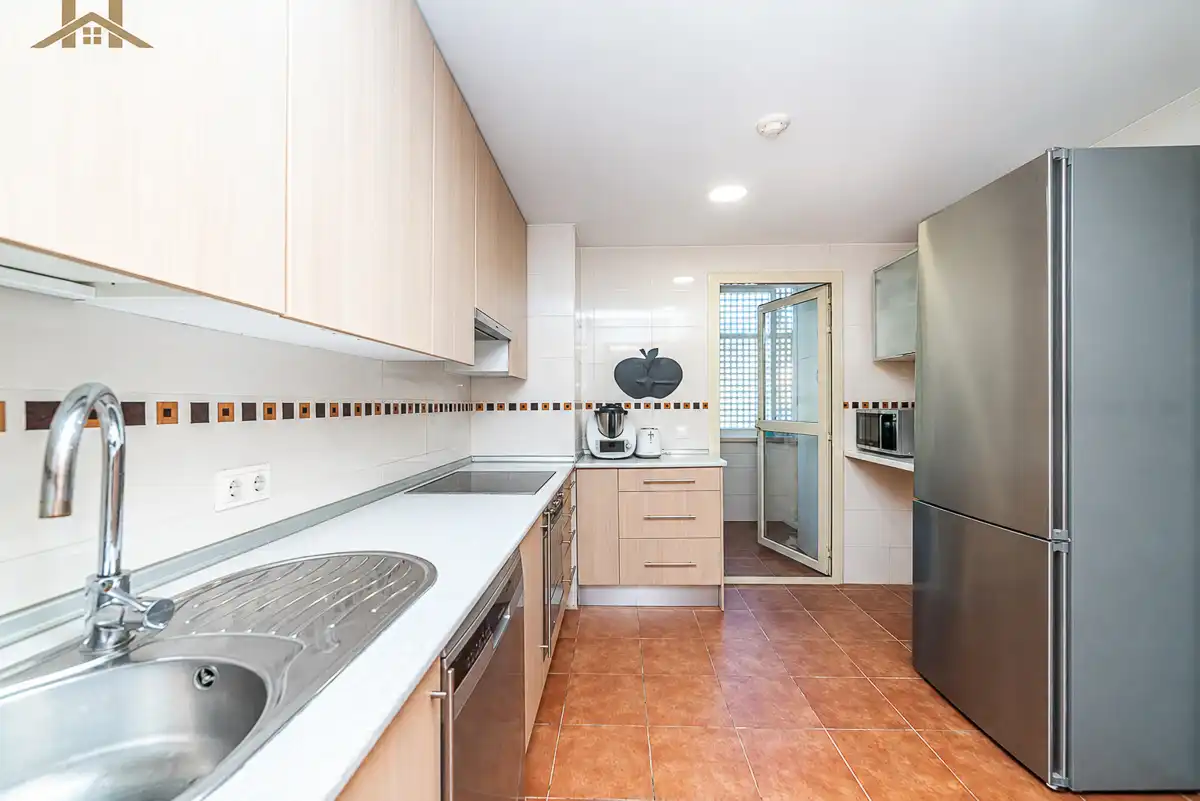 Cocina de Planta baja en venta en Arroyomolinos (Madrid) con Aire acondicionado, Calefacción y Jardín privado
