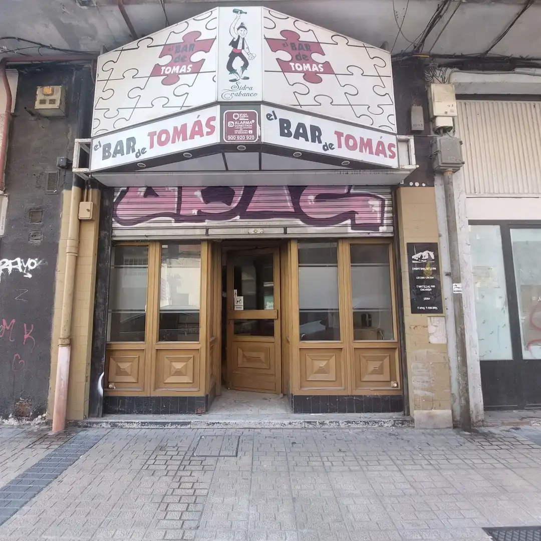 Local comercial en venta en Calle Pablo Casals