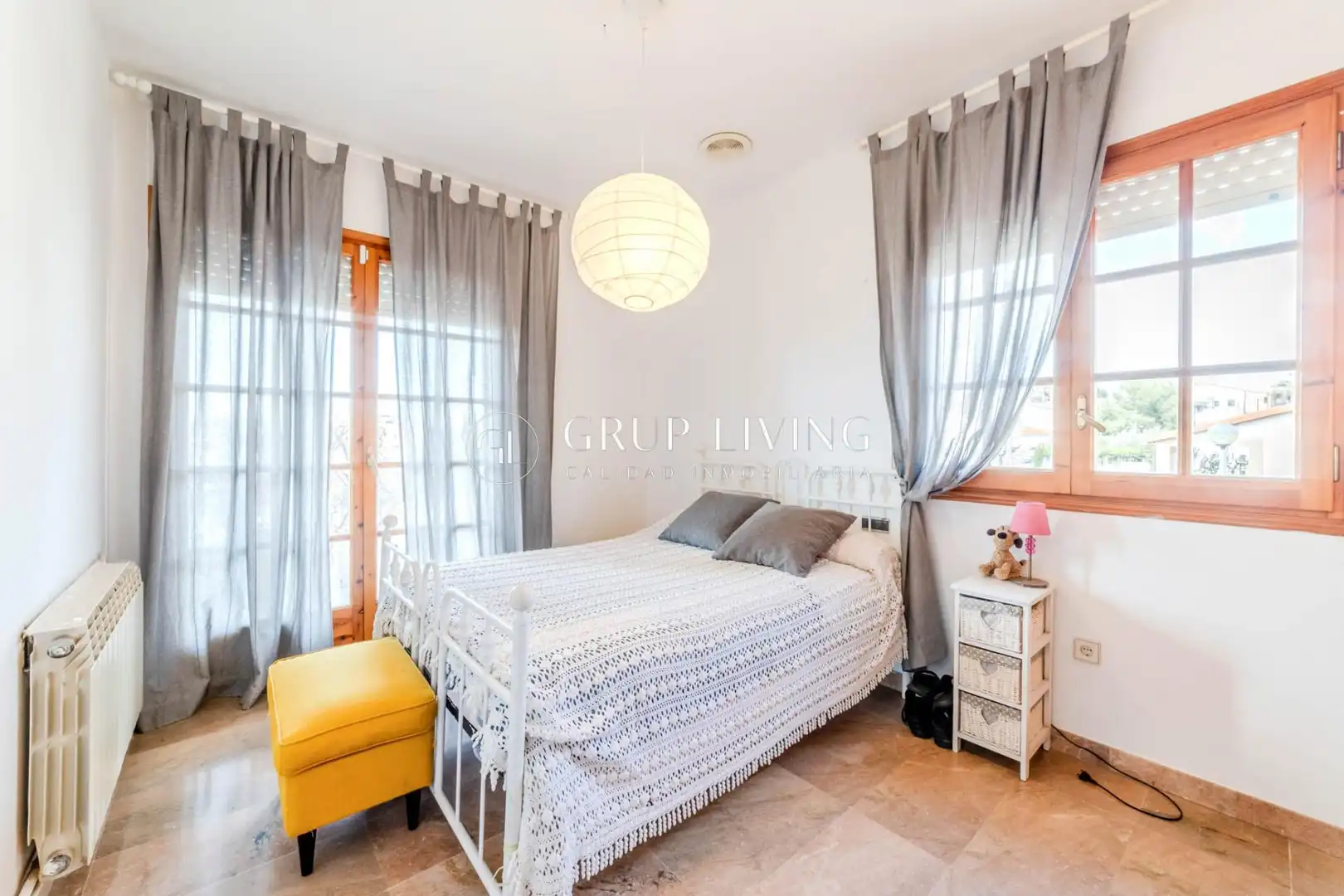 Habitación de Casa o chalet en venta en Vilanova i la Geltrú con Calefacción, Jardín privado y Terraza