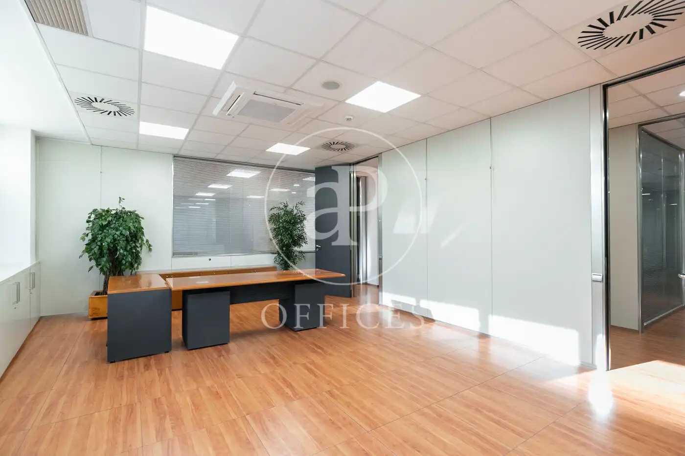 Office space with lift to rent in Carrer del Plom, imagen 41