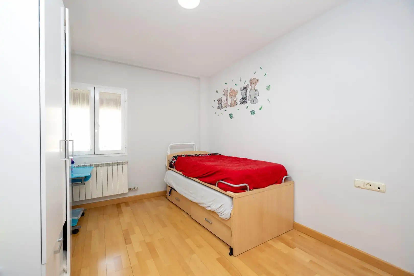 Bedroom of Flat for sale in Atarfe  with Air Conditioner, Heating and Private garden