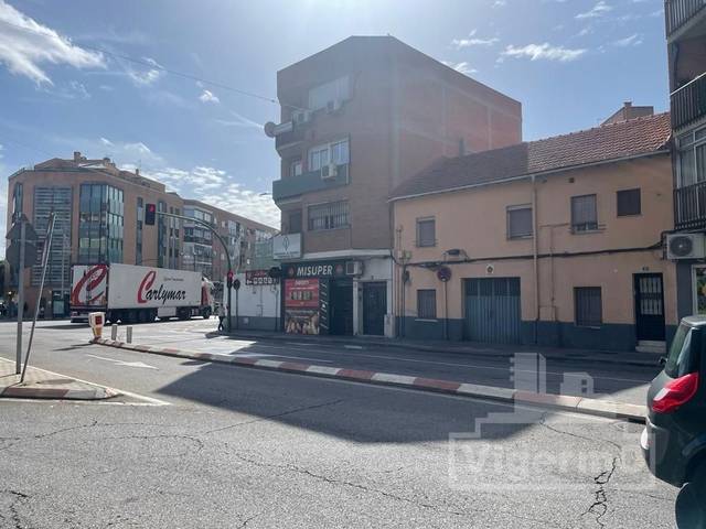 Local comercial en Alquiler en MANUEL SANDOVAL en Barrio de las Fronteras