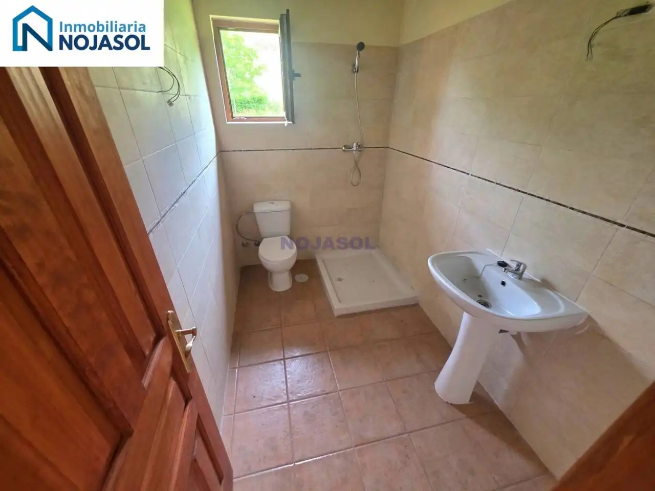 Baño de Apartamento en venta en Vega de Liébana con Calefacción, Jardín privado y Parquet