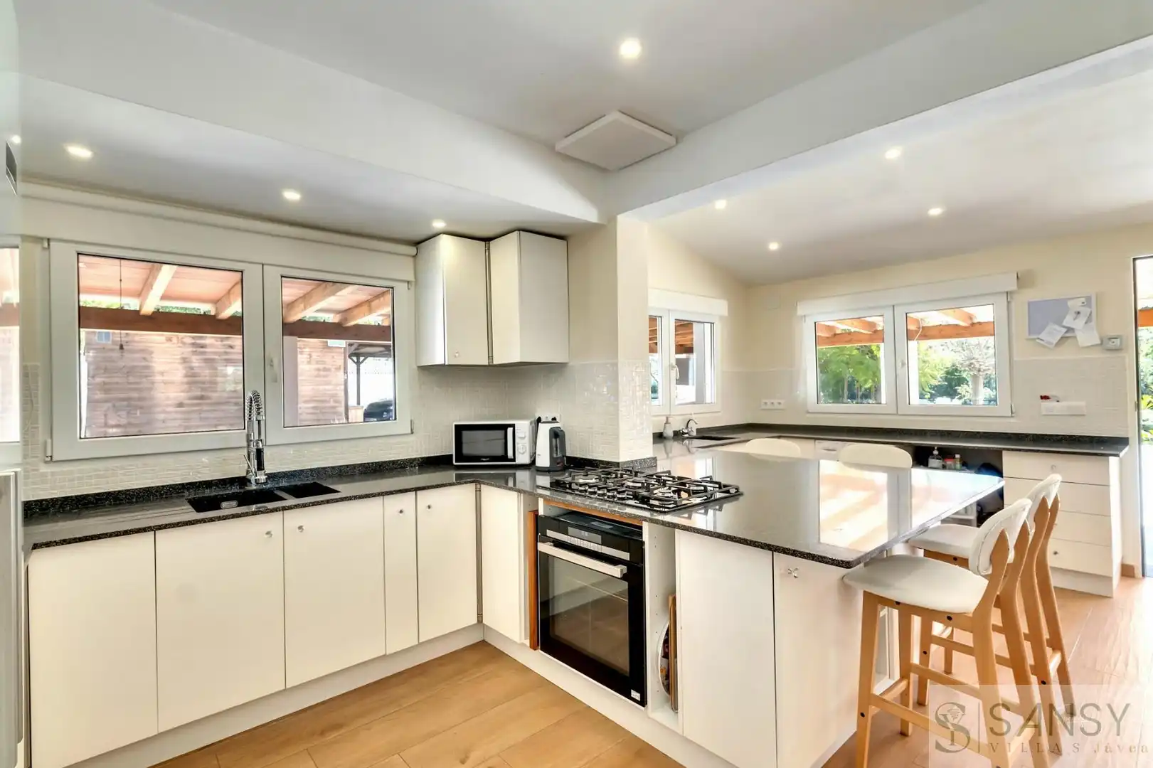 Kitchen of Houses for sale in Jávea / Xàbia  with Air Conditioner, Heating and Storage room