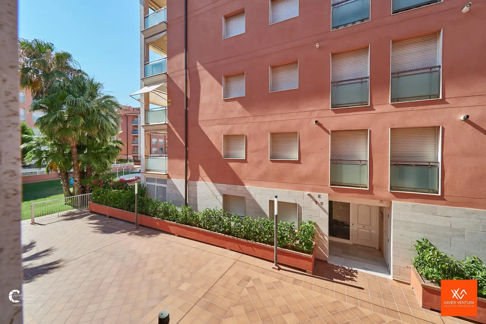 Vista exterior de Pis en venda en Calafell amb Aire condicionat, Calefacció i Jardí privat