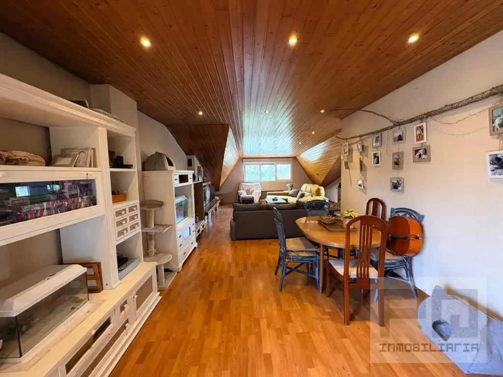 Wohnzimmer von Haus oder Chalet zum Verkauf in Las Navas del Marqués  mit Ofen, Waschmaschine und Mikrowelle