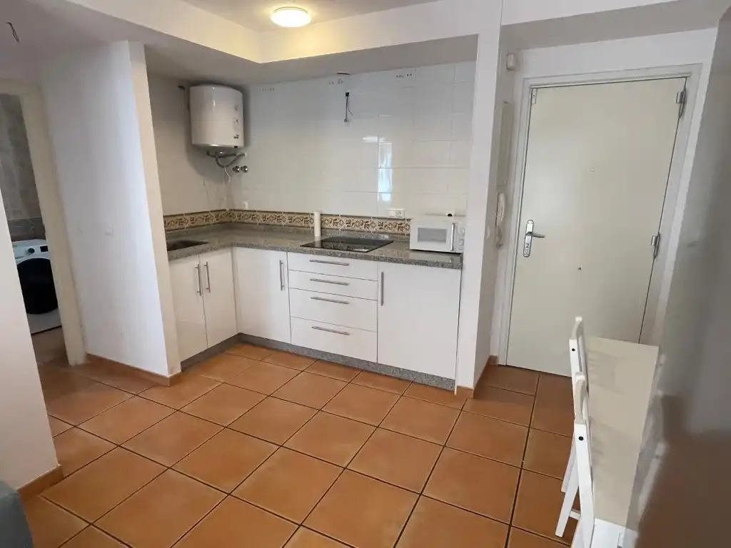 Flat with pool to rent in Carretera de Almería, imagen 4
