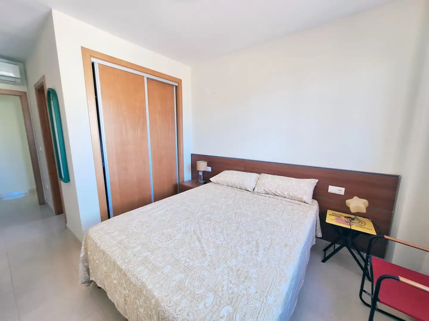 Schlafzimmer von Wohnungen zur Miete in Dénia mit Klimaanlage, Heizung und Privatgarten