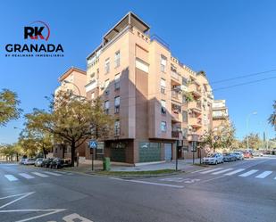 Vista exterior de Pis en venda en  Granada Capital amb Calefacció i Terrassa