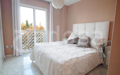 Bedroom of Flat for sale in Marbella  with Air Conditioner