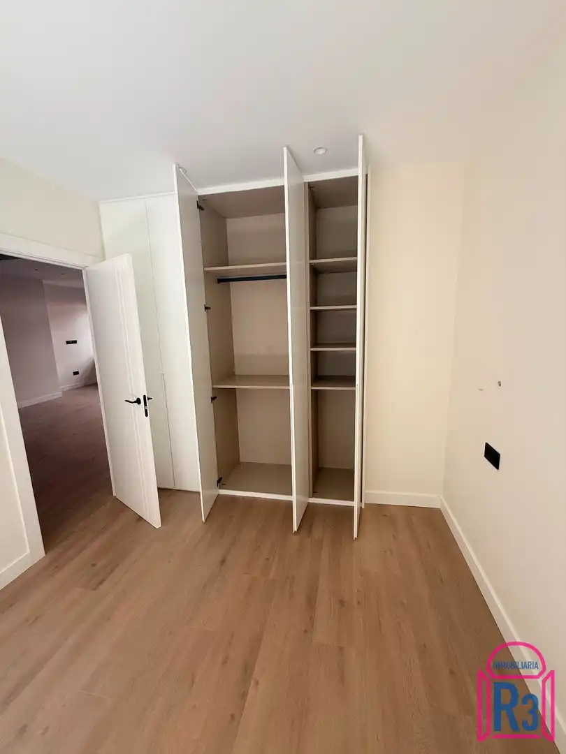 Habitación de Apartamento en venta en León Capital  con Calefacción