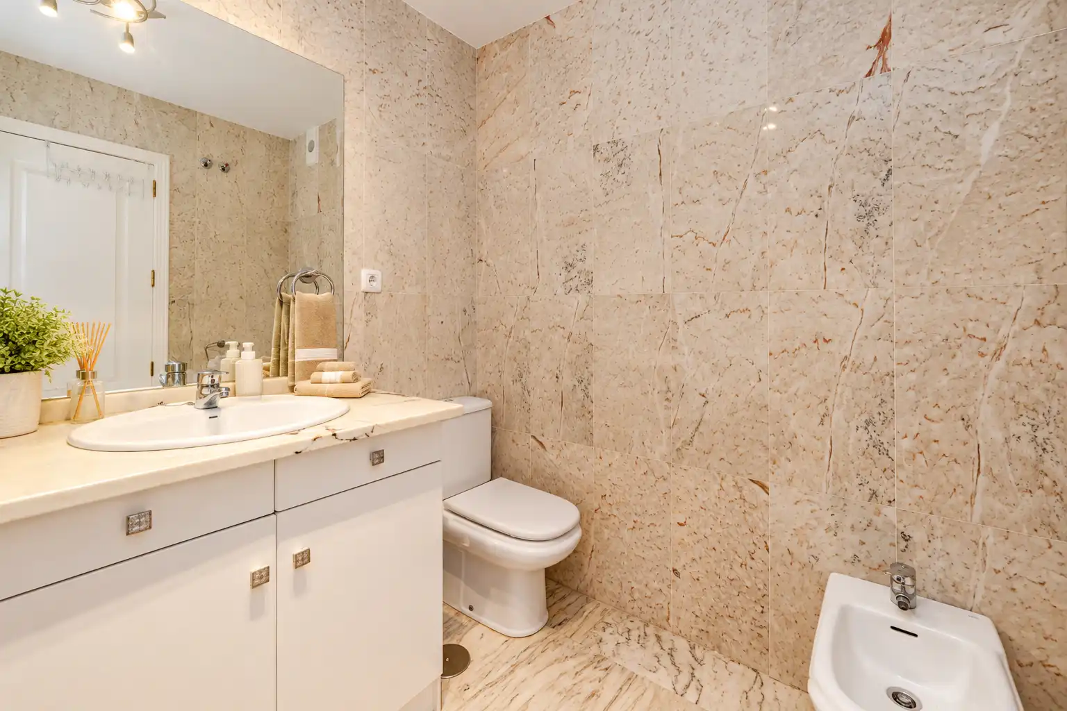 Apartment with pool for sale in Calle Las Azaleas, imagen 17