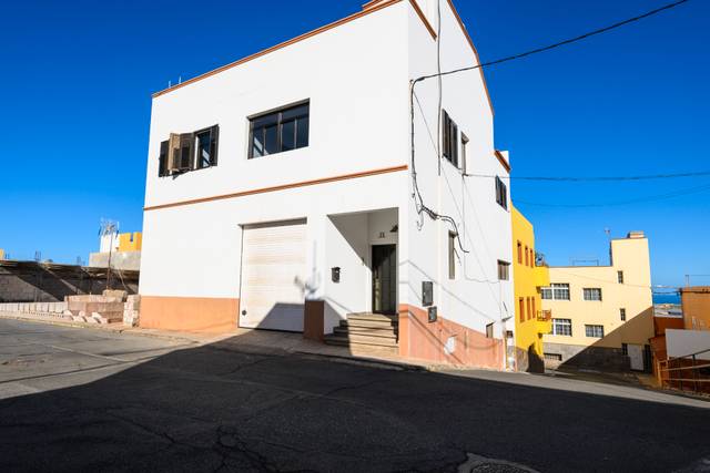 Casa-chalet en Venta en Calle Bravo Murillo, 34 en Sardina