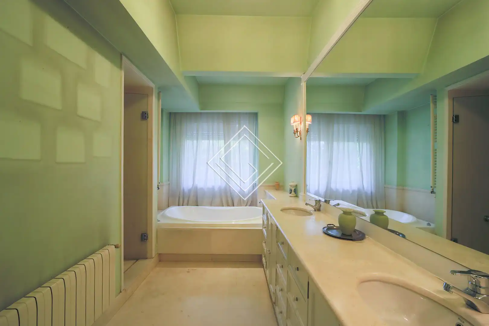 Baño de Casa o chalet en venta en Madrid con Aire acondicionado, Calefacción y Jardín privado