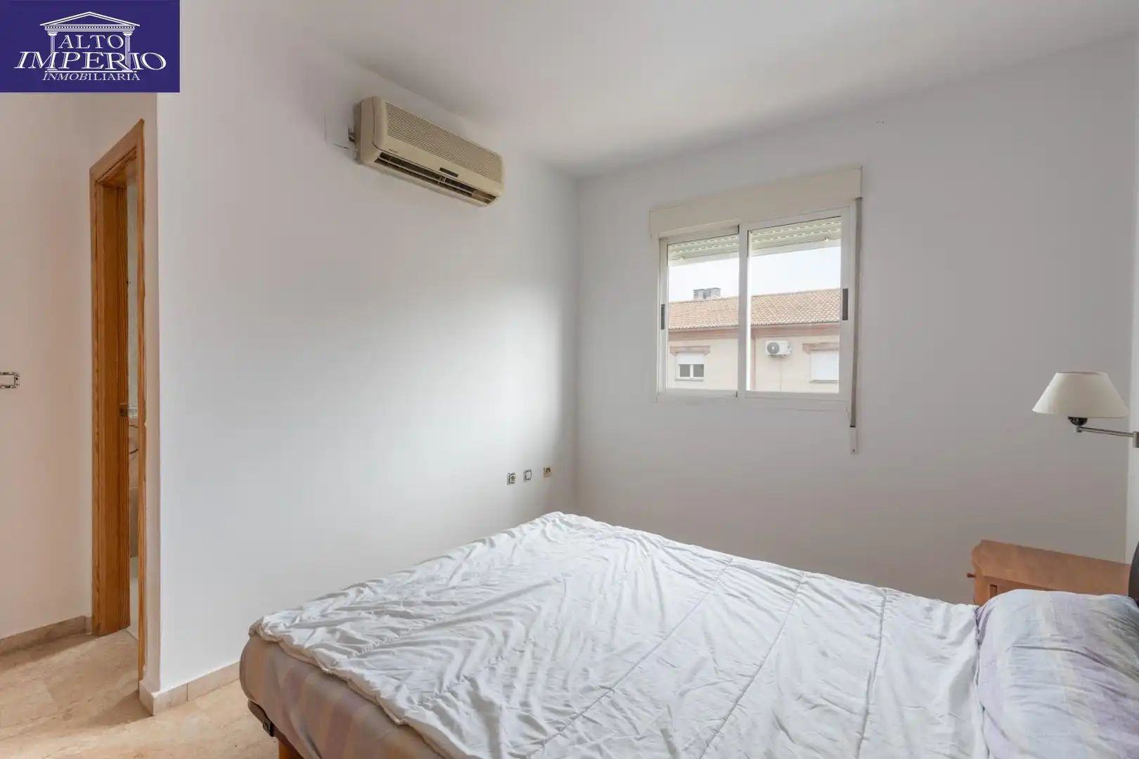 Casa adosada en venta en MARTE, 21, Ogíjares