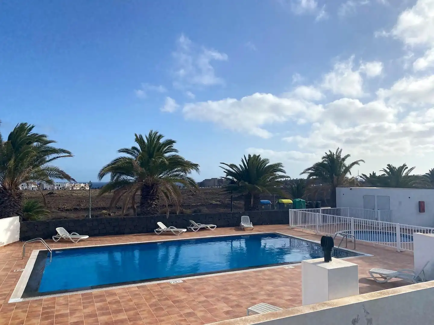 Swimming pool of Apartments for sale in Costa Teguise