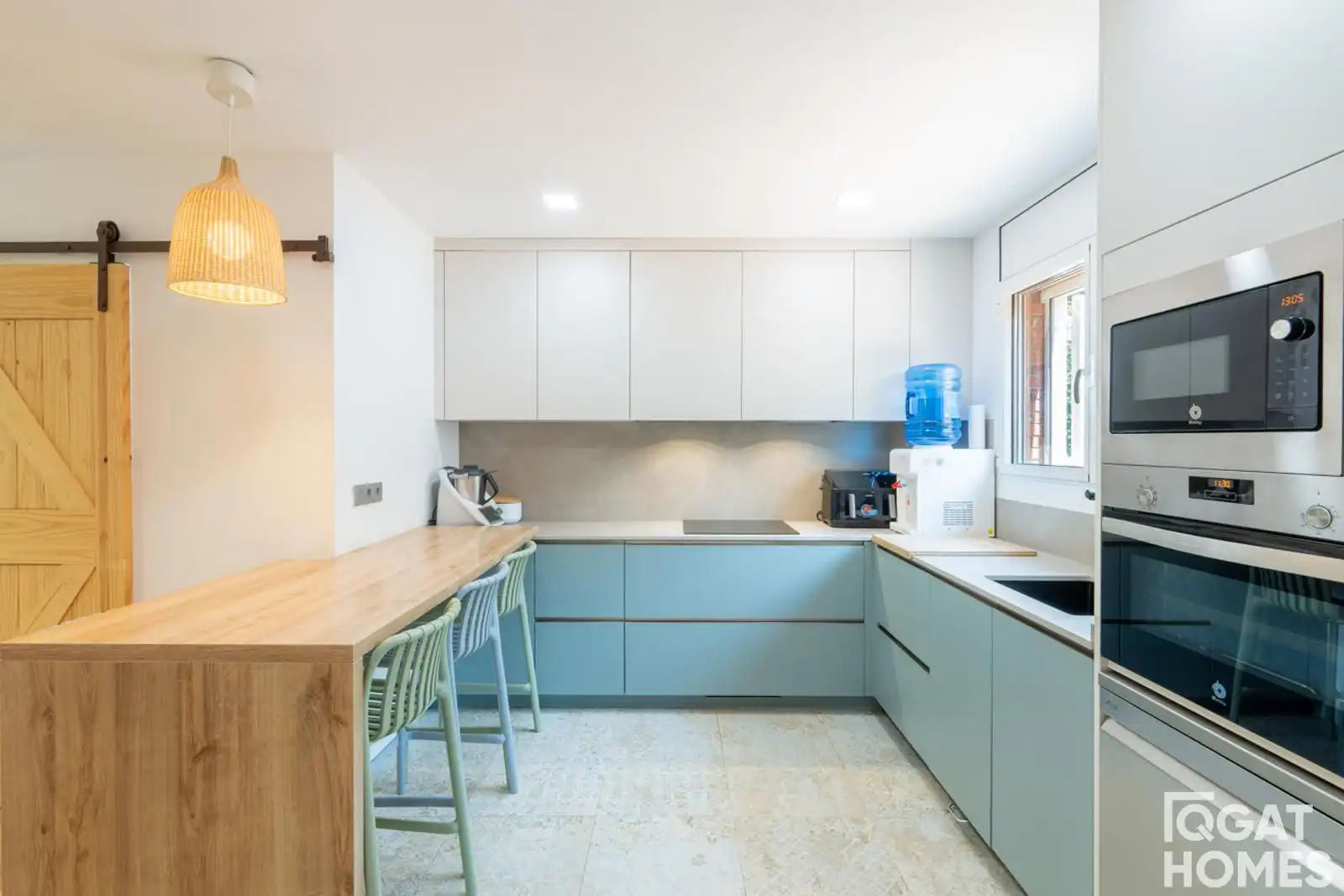Cocina de Casa adosada en venta en Sant Cugat del Vallès con Aire acondicionado, Calefacción y Trastero