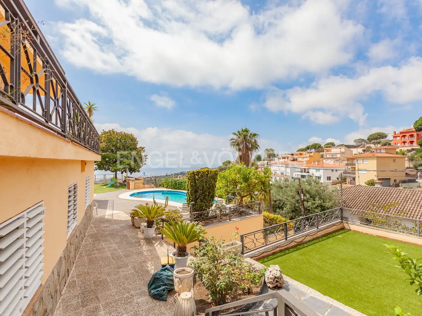 Vista exterior de Casa o chalet en venta en Mataró con Aire acondicionado, Calefacción y Jardín privado