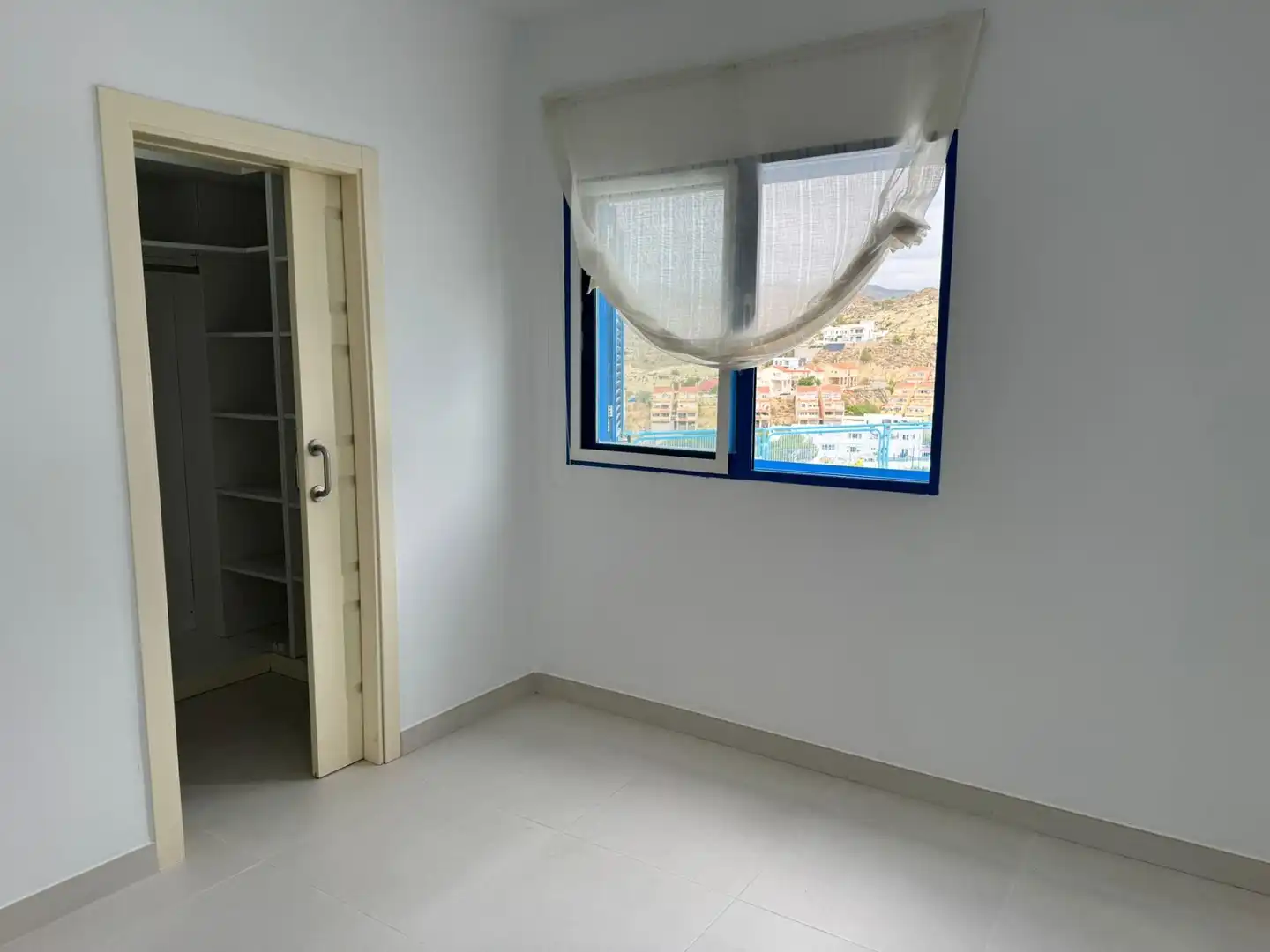 Schlafzimmer von Einfamilien-Reihenhaus zur Miete in Villajoyosa / La Vila Joiosa mit Klimaanlage, Privatgarten und Terrasse