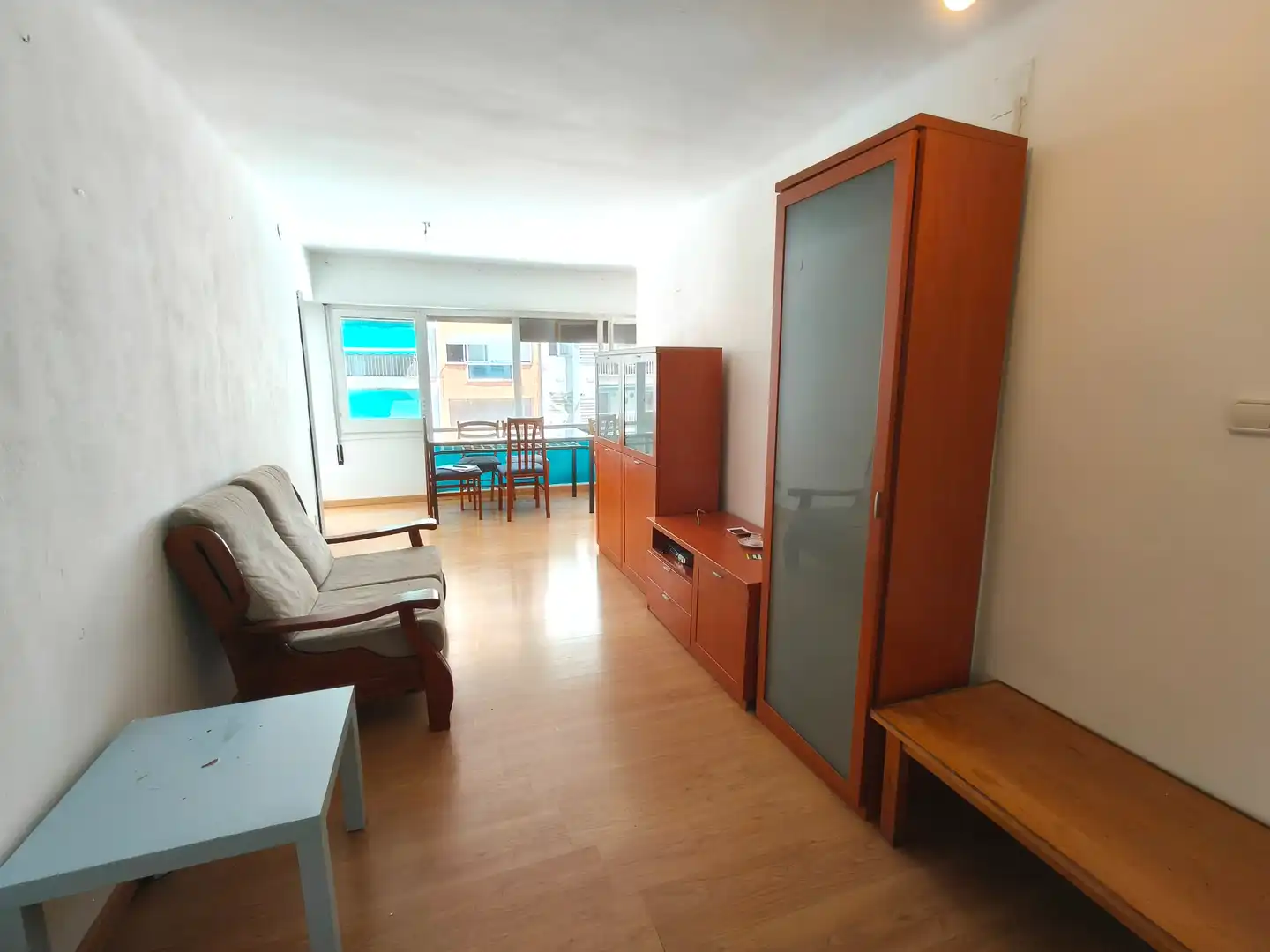 Sala d'estar de Pis en venda en Calella amb Parquet, Terrassa i Forn