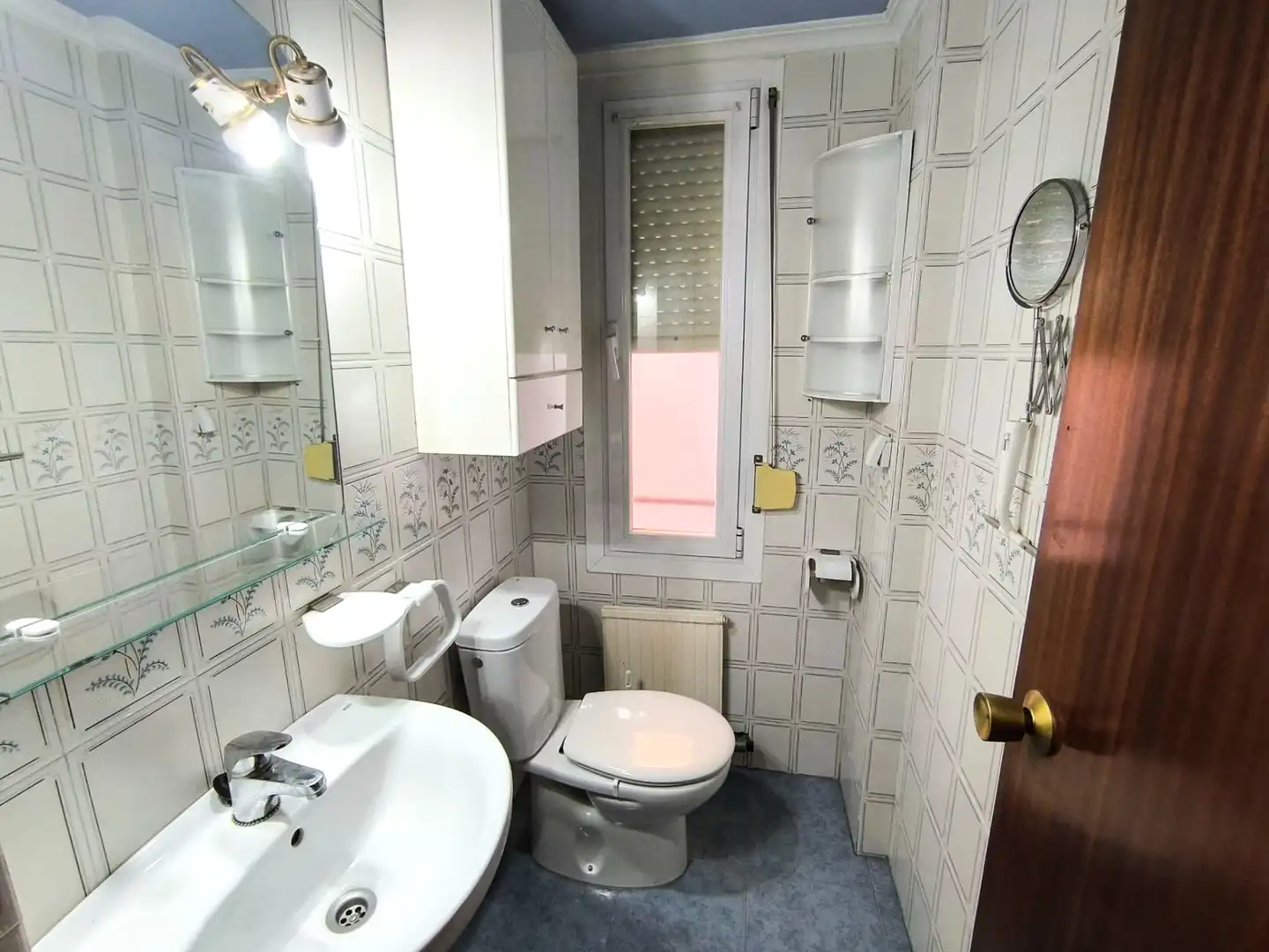 Bathroom of Flat for sale in Zaragoza  with Air Conditioner, Heating and Terrace