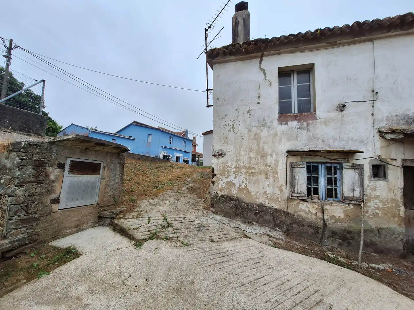 Vista exterior de Casa adosada en venta en Abegondo con Trastero