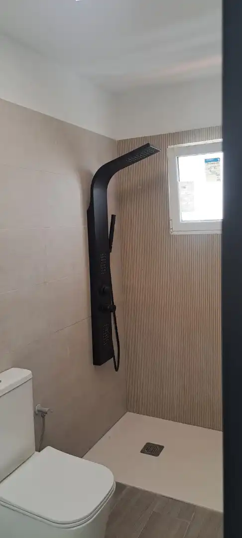 Badezimmer von Wohnung zum Verkauf in El Rosario mit Parkett, Terrasse und Ofen