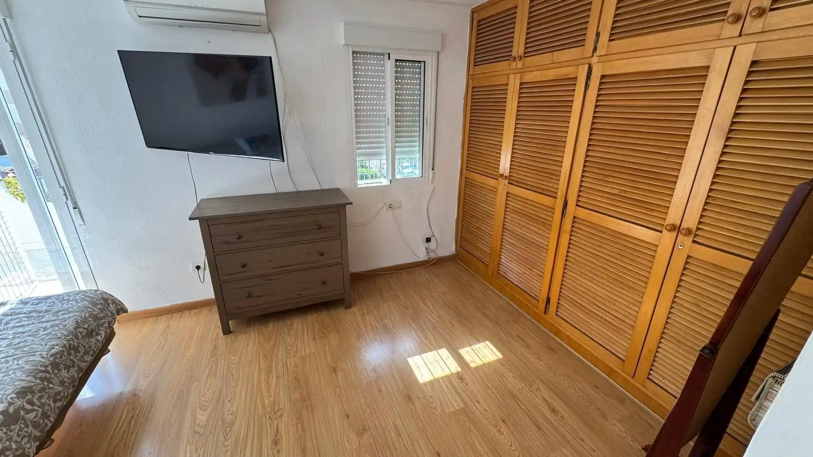 Dormitori de Casa o xalet en venda en Rincón de la Victoria amb Aire condicionat, Terrassa i Traster