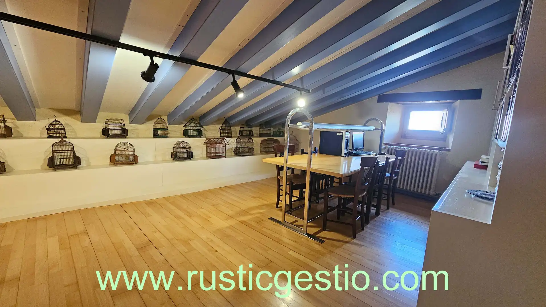Country house zum Verkauf in La Vall d'en Bas mit Heizung, Privatgarten und Parkett